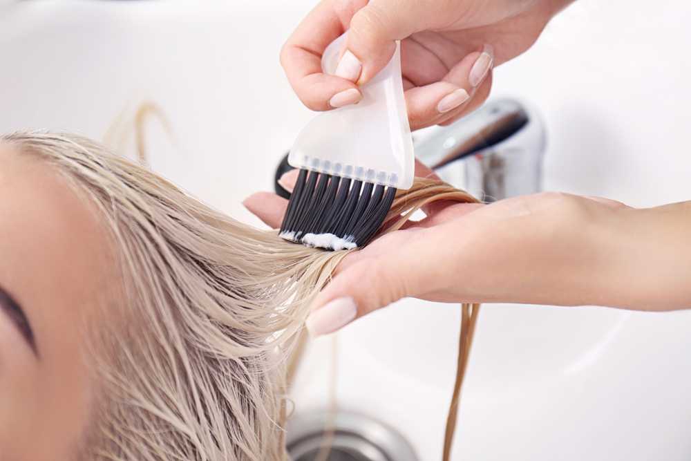 Уход за волосами в салонах парикмахерских