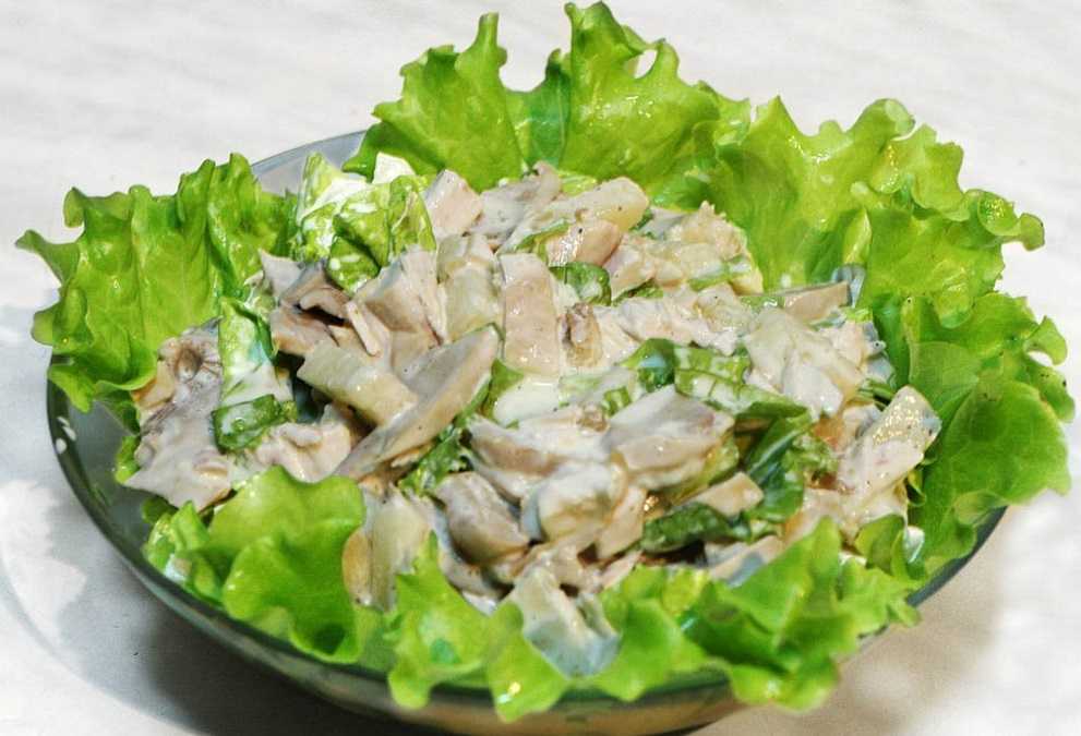 Салат с курицей и грибами – 12 вкуснейших рецептов с фото