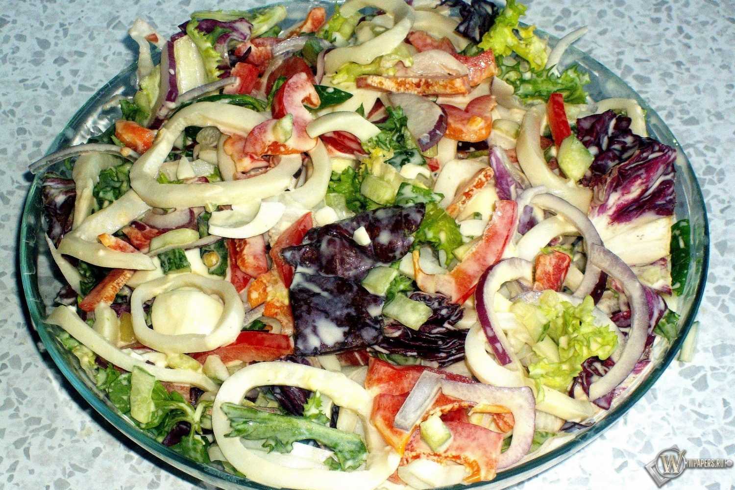 Салат с мидиями: рецепты