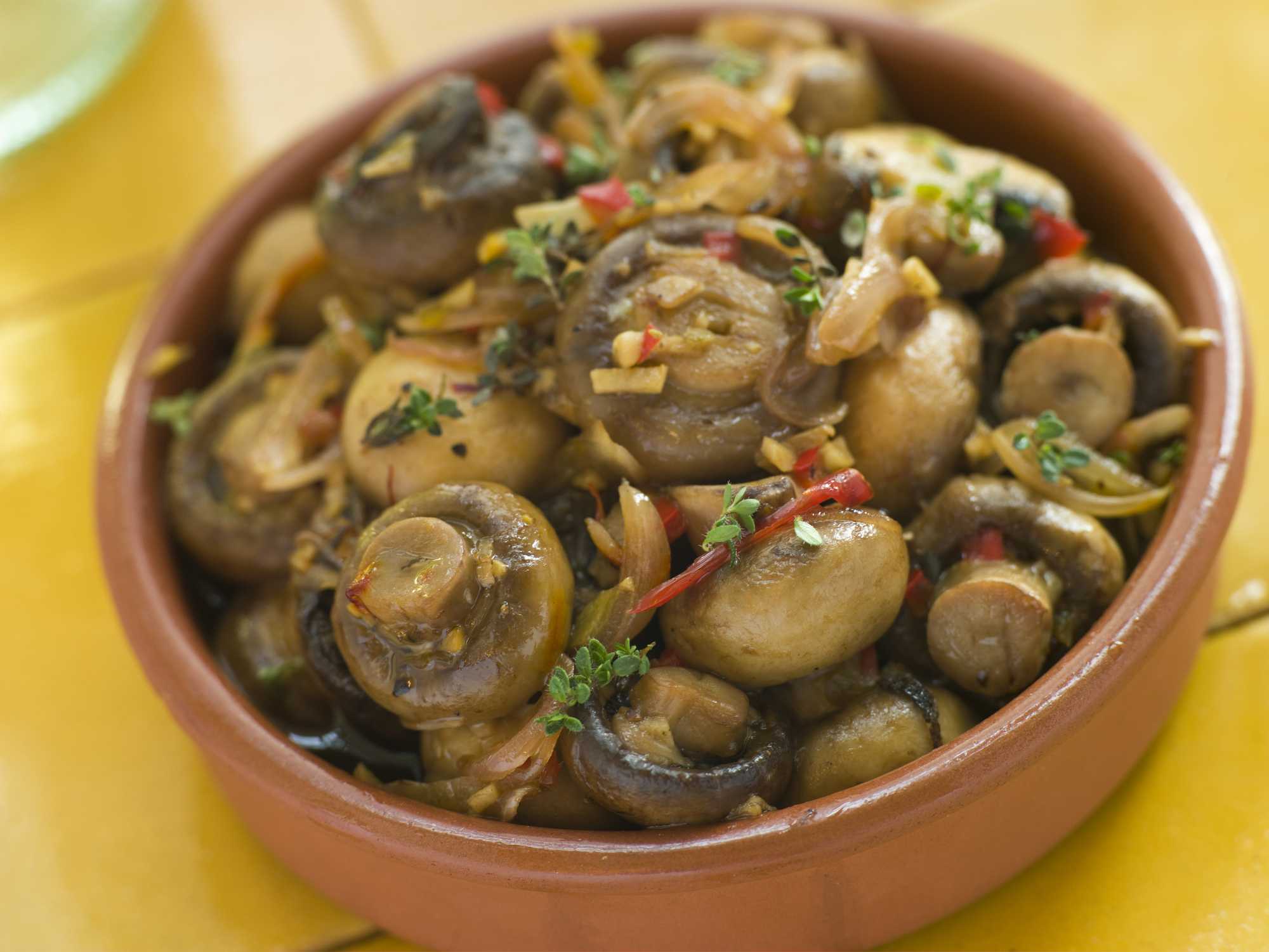 Картошка тушеная с грибами – простые и вкусные рецепты приготовления