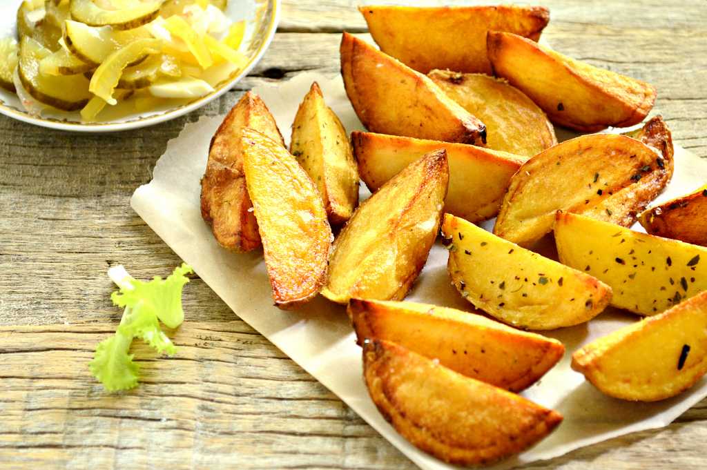 Картошка по-деревенски – 4 лучших рецепта