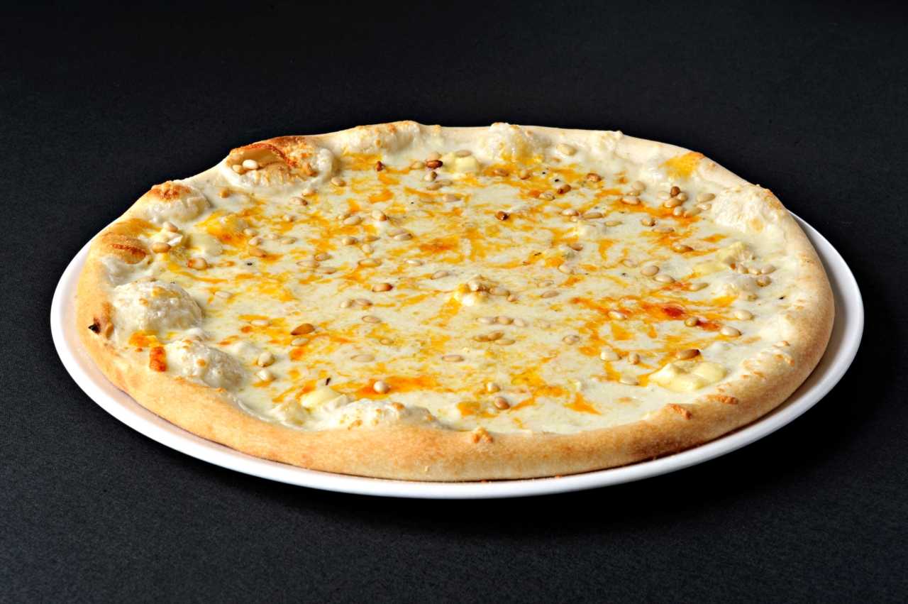 что входит в состав пиццы четыре сыра фото 76