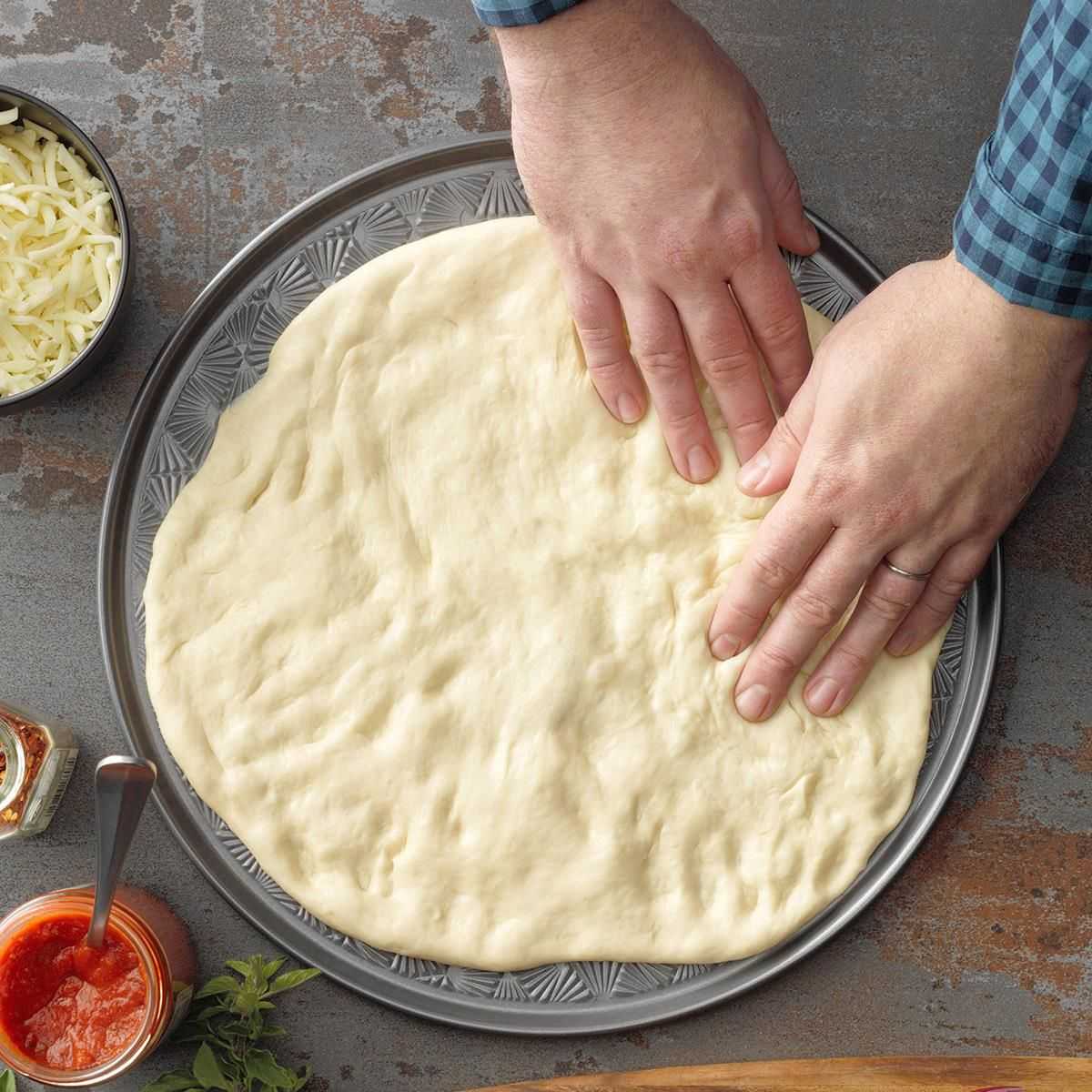 как делает тесто для пиццы фото 36