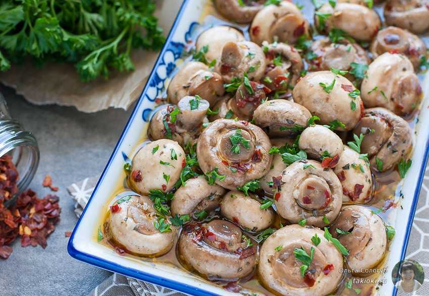 Картошка с грибами - как вкусно потушить, запечь или пожарить в домашних условиях