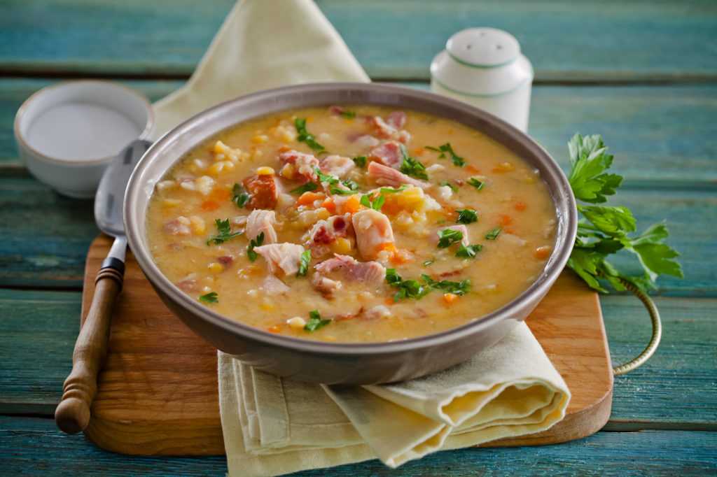 Гороховый суп с копченостями - 8 классических рецептов