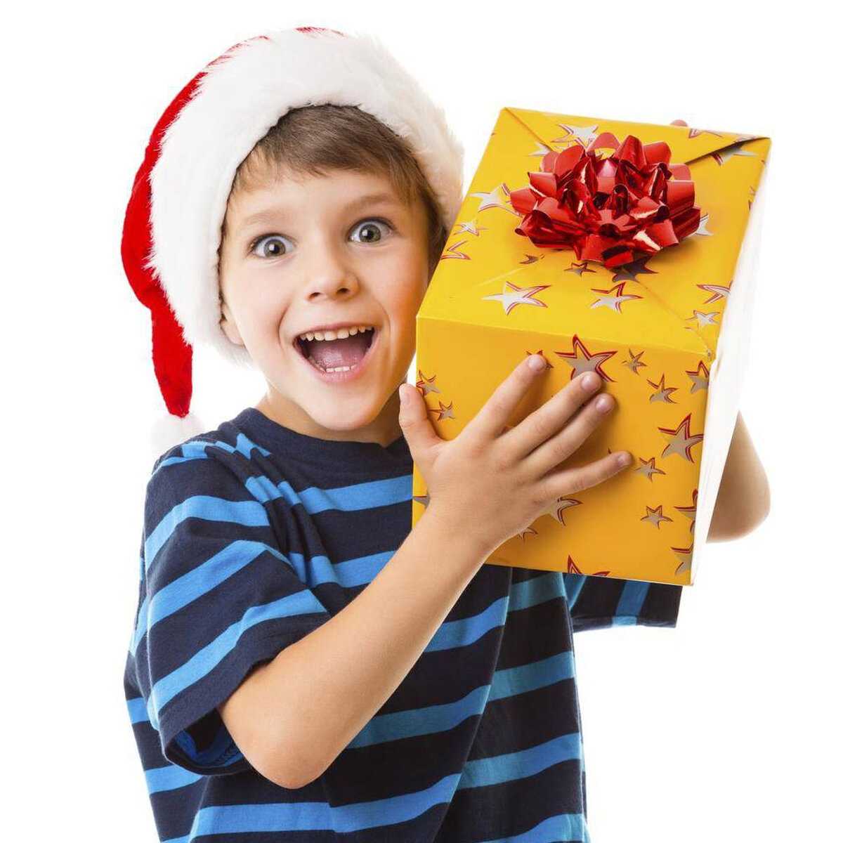 Что можно подарить мальчику на Новый год Какие подарки понравятся мальчикам 3, 4, 5, 6 лет и старше Что подарить на Новый год однокласснику Читайте об этом в нашей статье
