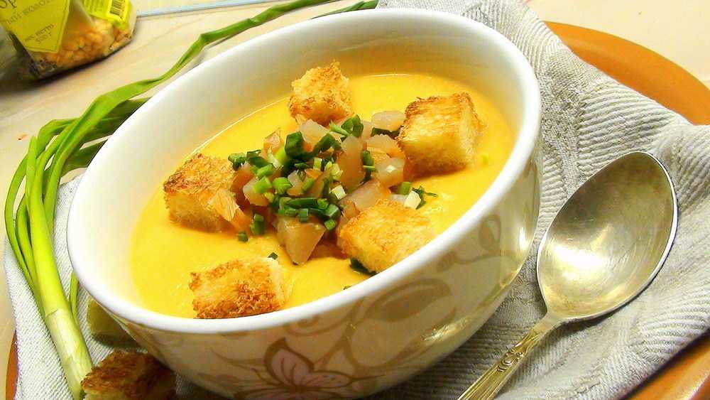 Гороховый суп на курином бульоне: рецепт с фото