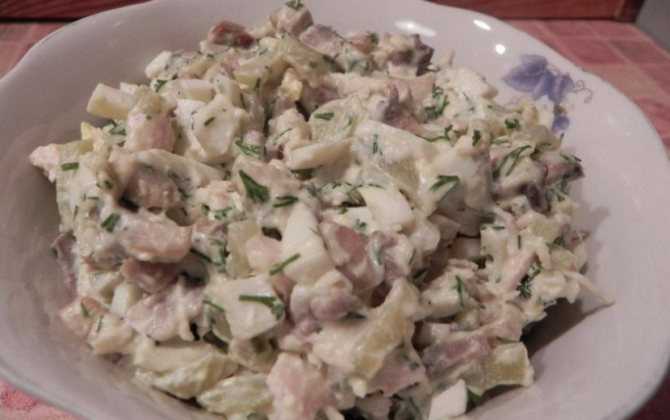 Салат с грибами и курицей - 7 рецептов очень вкусных салатов