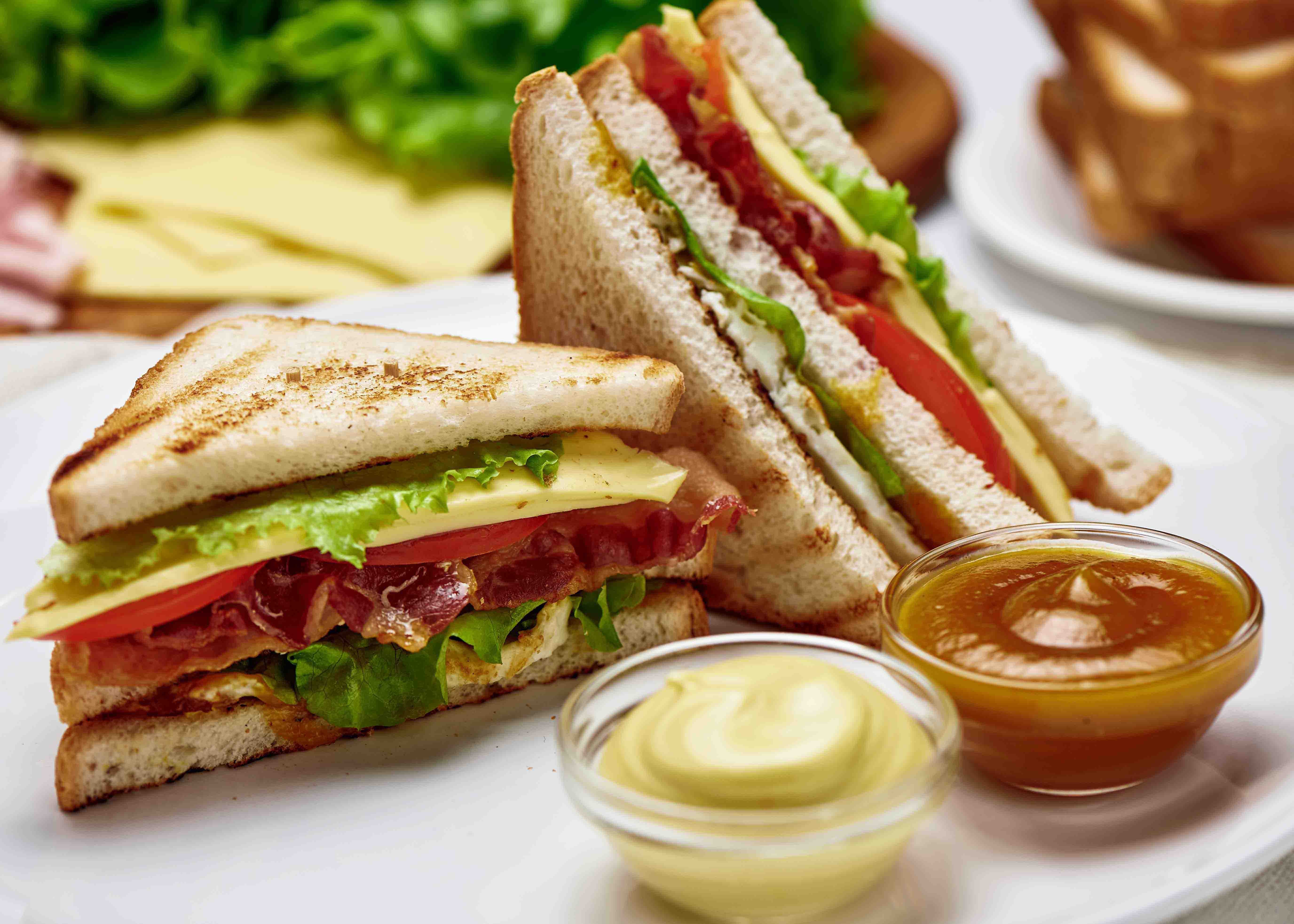 Как приготовить клаб-сэндвич: простые и быстрые рецепты