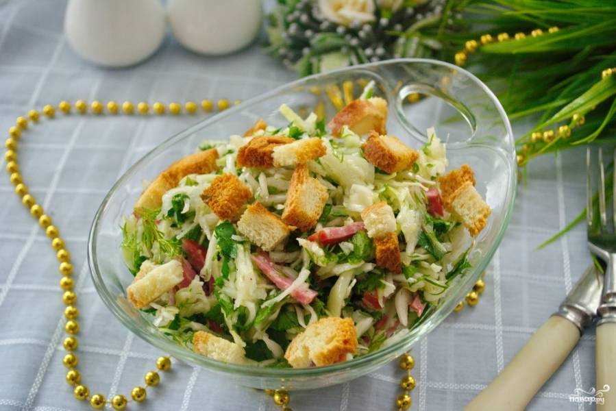 Салат с кириешками — проверенные рецепты. как правильно и вкусно приготовить салат с кириешками.