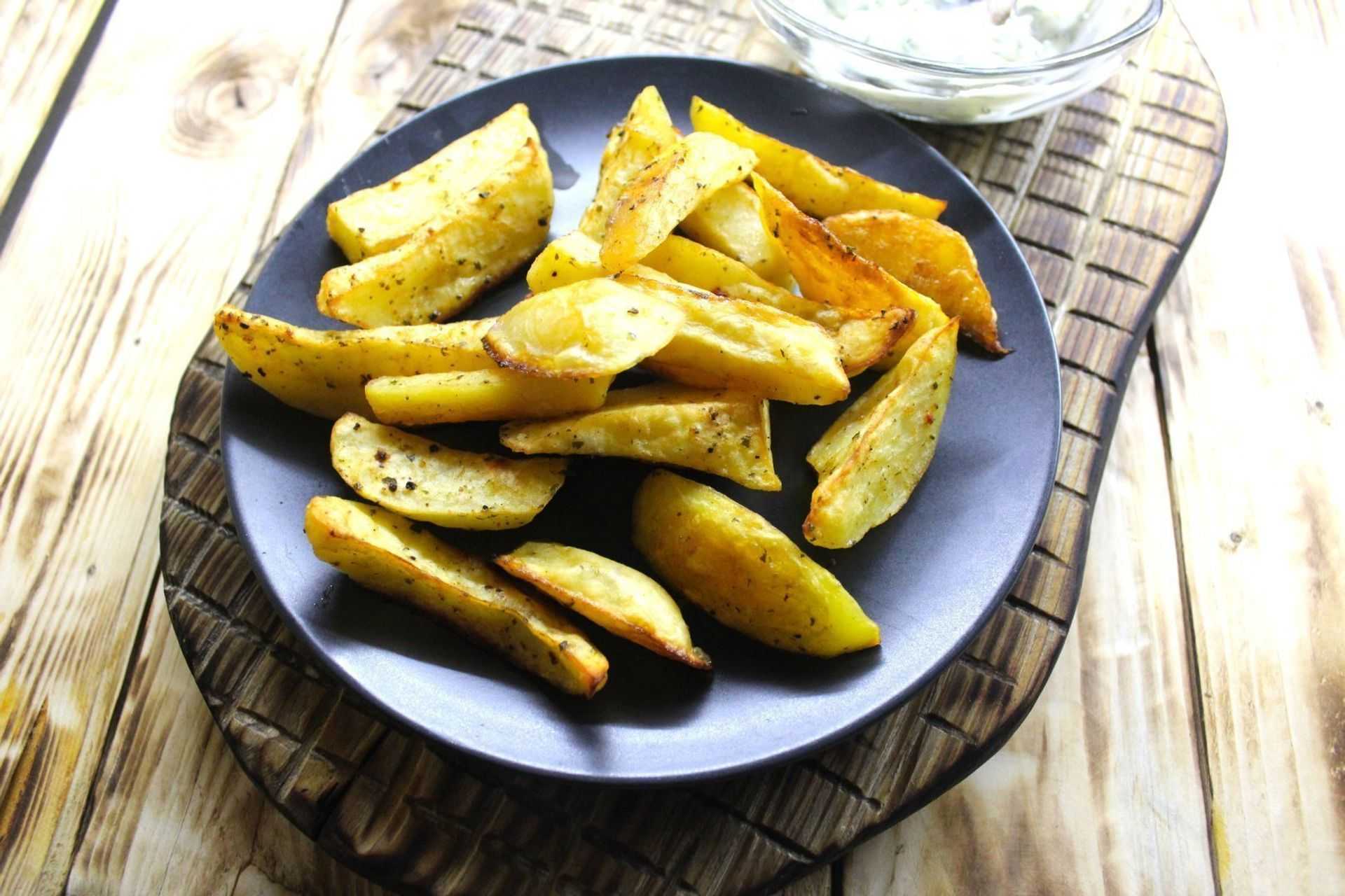 Картофель по-деревенски — 7 пошаговых рецептов приготовления
