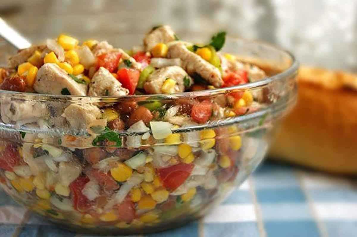 Салаты с фасолью и консервированной кукурузой. рецепты вкусных салатов с кукурузой консервированной и фасолью