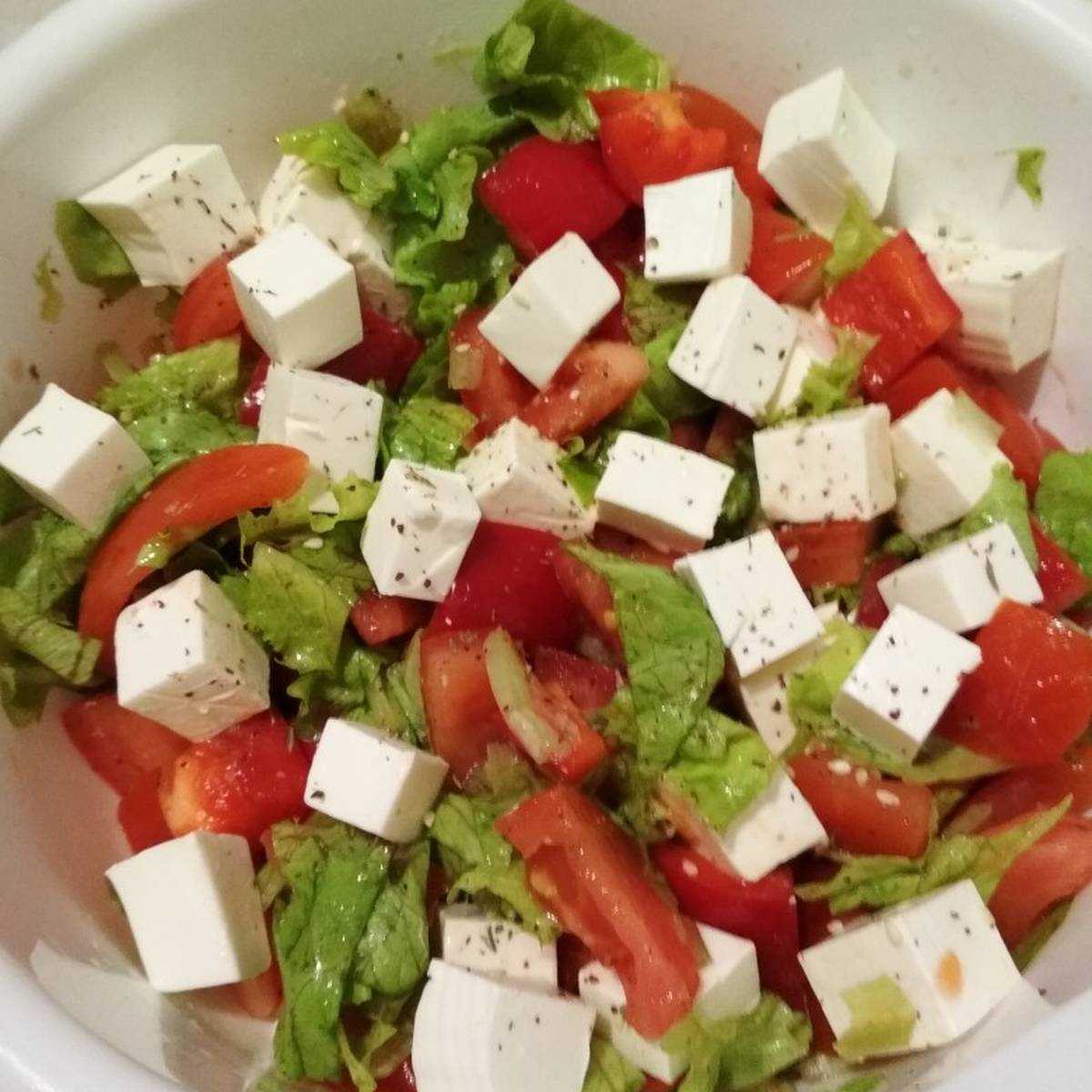 Классический пошаговый рецепт греческого салата с фетаксой