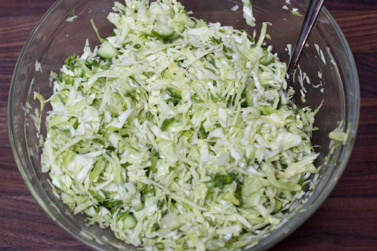 Салат из свежей капусты с морковью — 11 рецептов