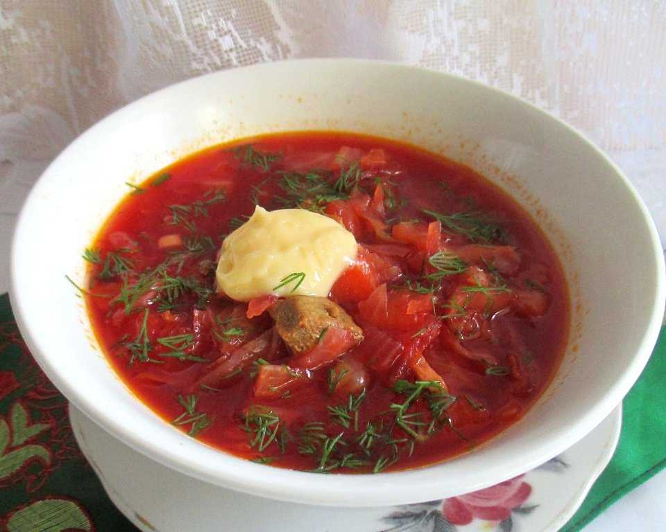 Украинский борщ - классический рецепт с салом и чесноком
