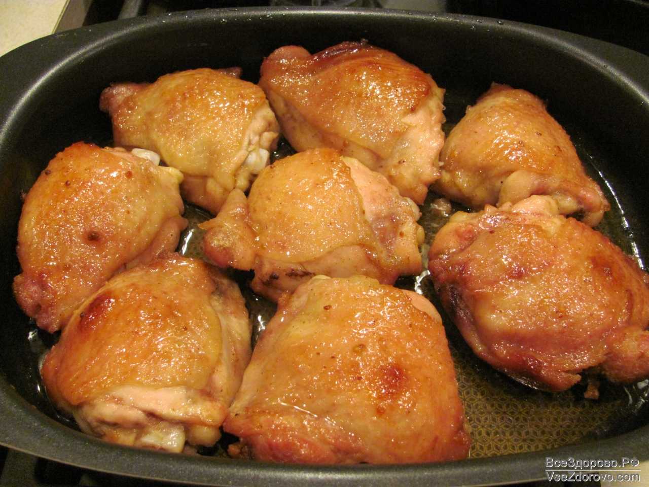 Приготовить филе бедра курицы в духовке. Бедрышки куриные в духовке. Куриные бедра в духовке. Запеченные бедрышки в духовке. Куриные бедра запеченные в духовке.