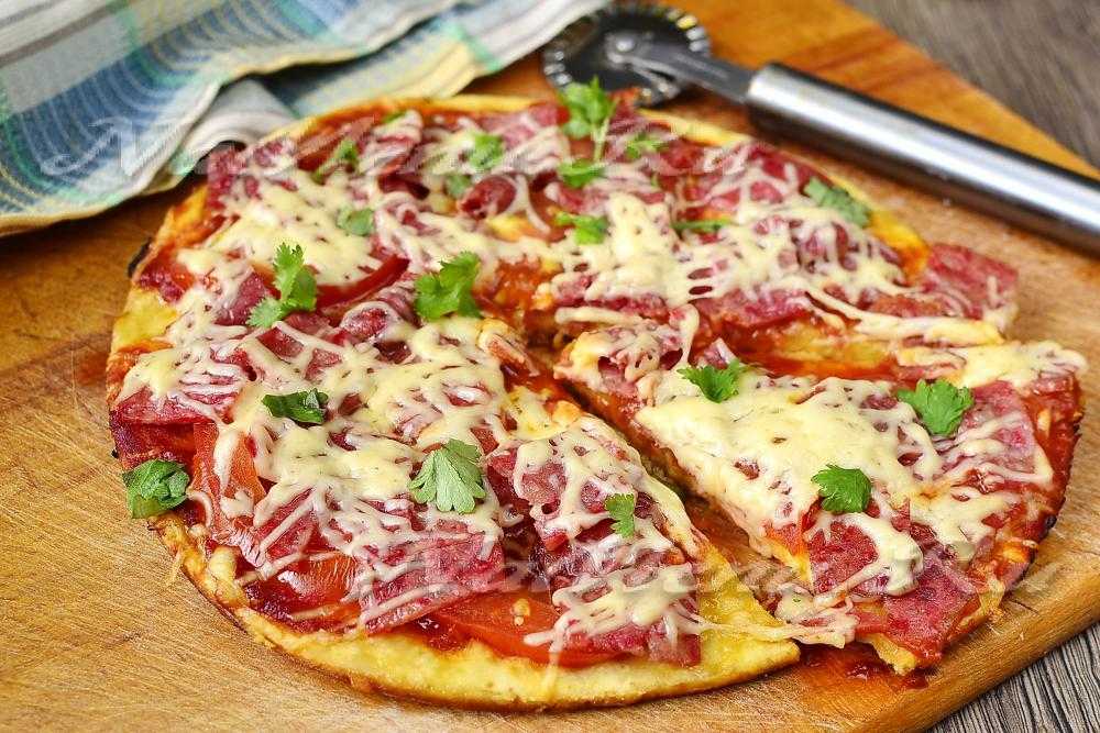Рецепт быстрой пиццы на сковороде