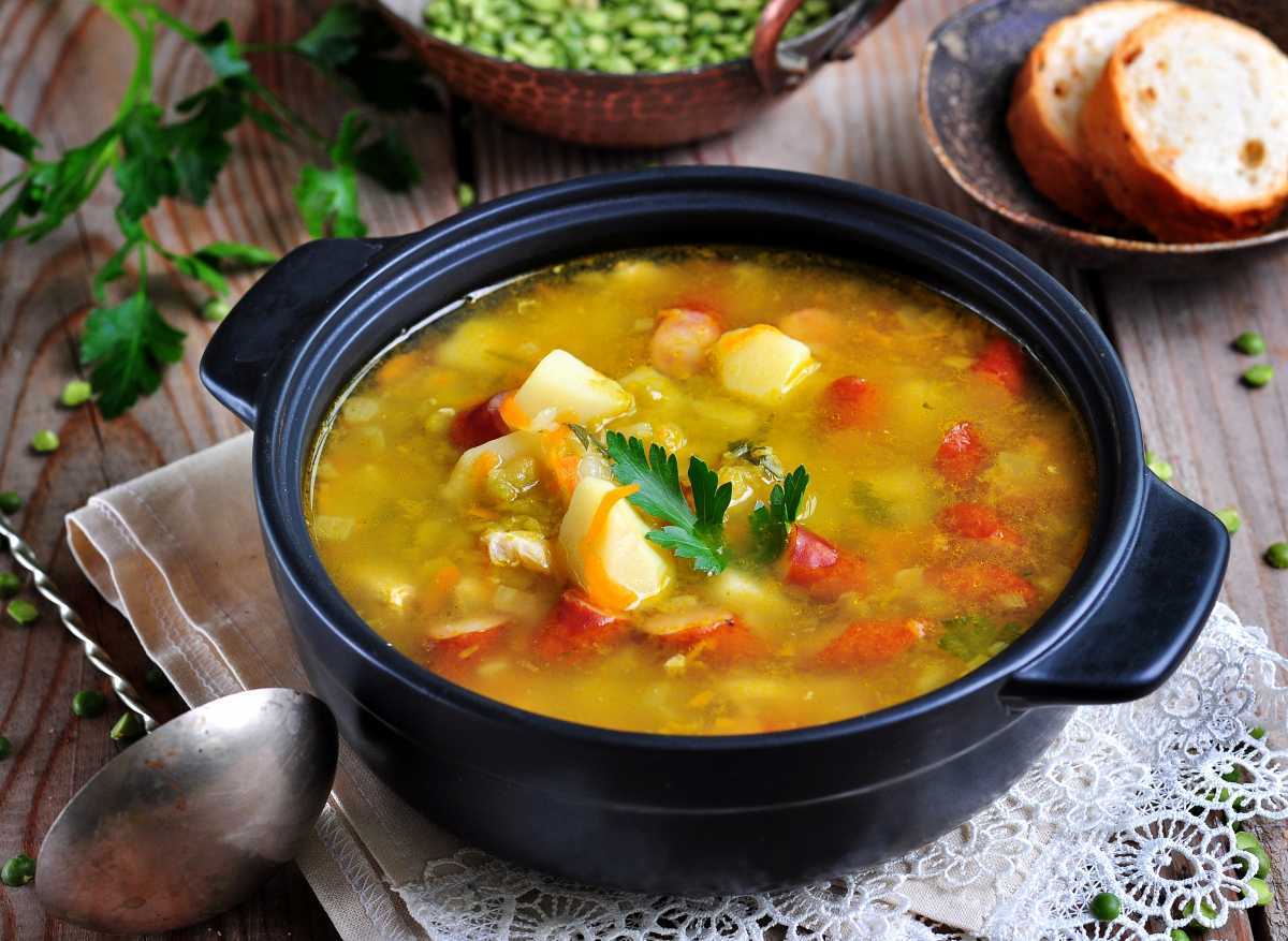 Гороховый суп с копченостями: пошаговый рецепт с фото и видео
