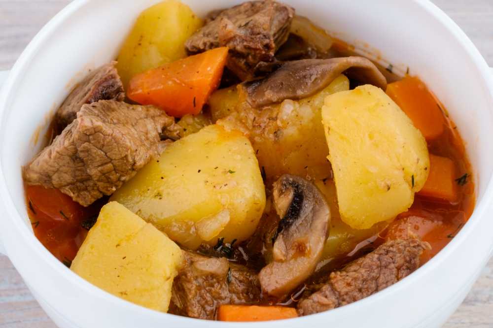 Жаркое из свинины с картошкой – 10 рецептов приготовления с пошаговыми фото