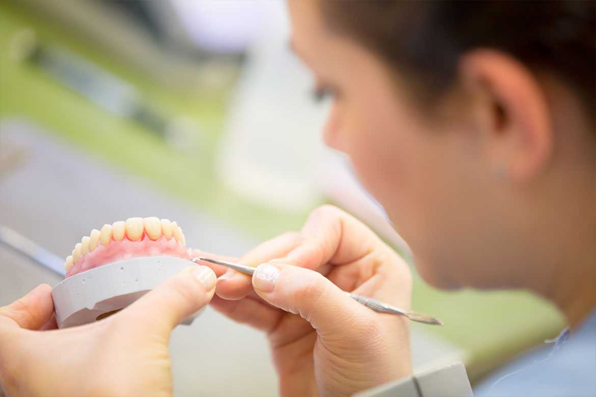 Лучшие съемные зубные протезы – статьи стоматологической клиники «доктор мартин»