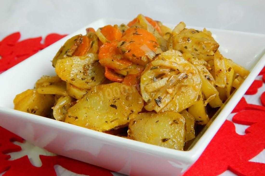 Салаты с жареной картошкой. рецепты вкусных салатов с жареным картофелем соломкой