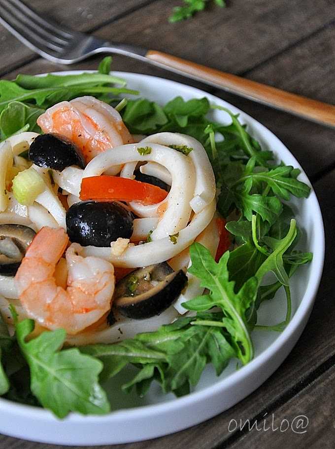 Салаты из кальмаров — 15 простых и очень вкусных рецептов