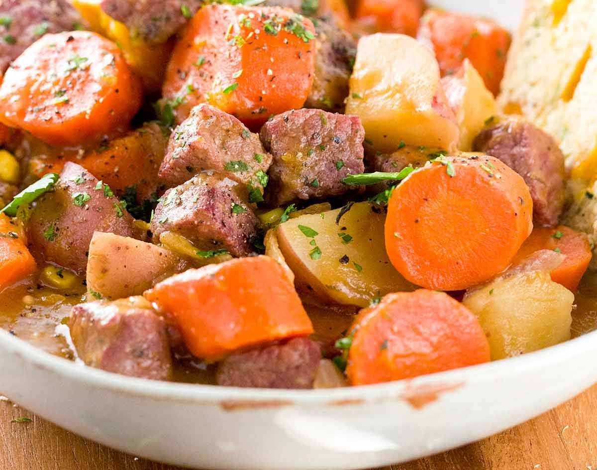 Овощное рагу рецепт с картошкой и капустой с мясом с фото пошагово в