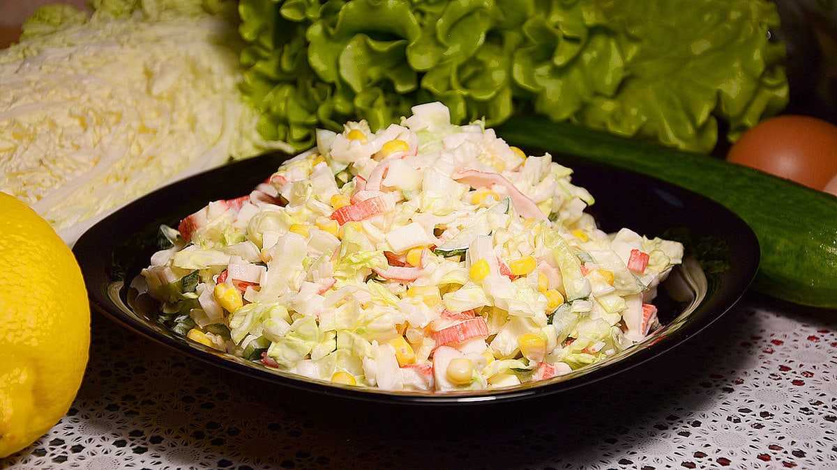 Самые вкусные салаты с крабовыми палочками: 10 лучших рецептов, простых в приготовлении