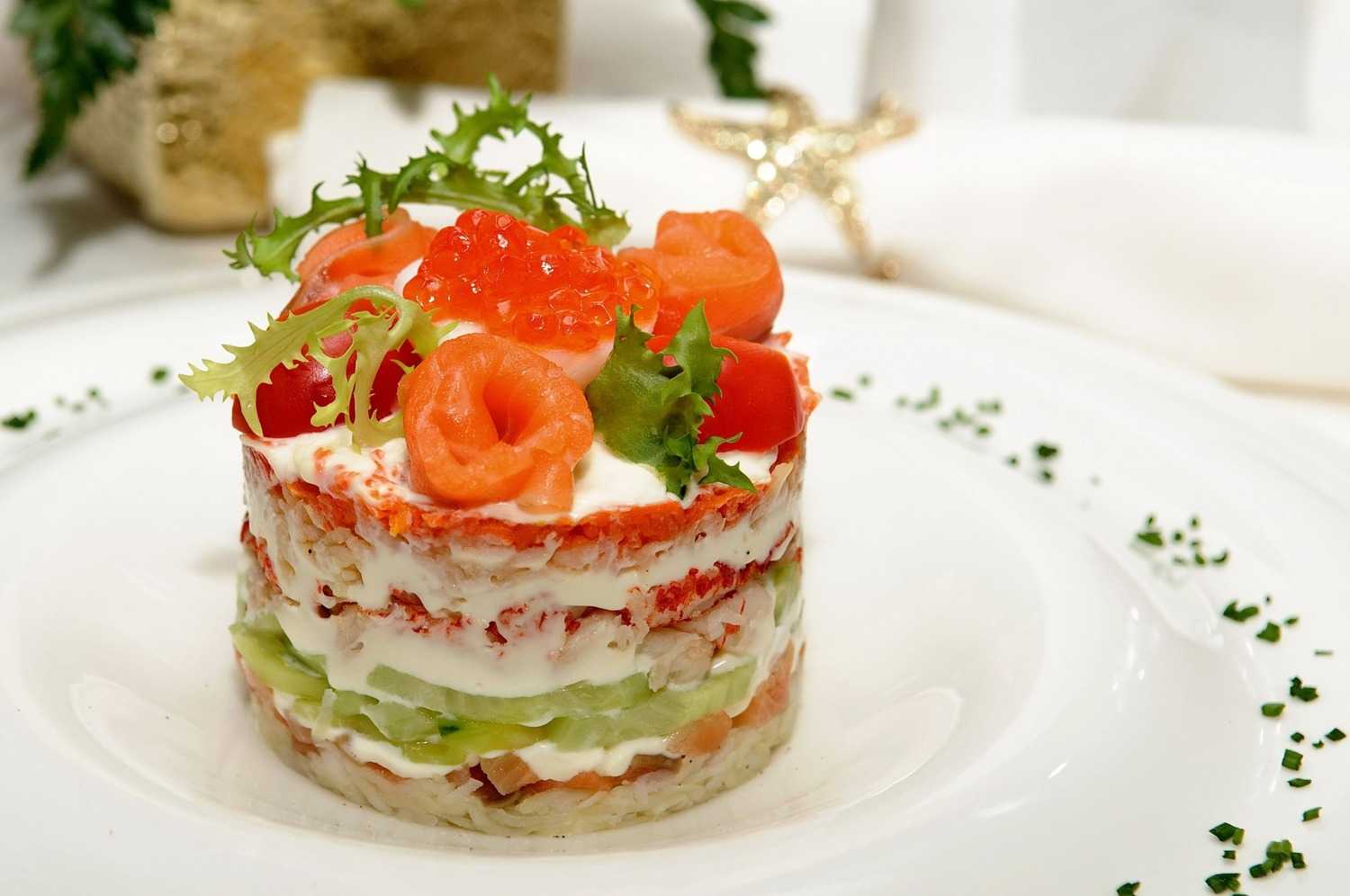 Салат с красной рыбой рецепт с фото пошагово