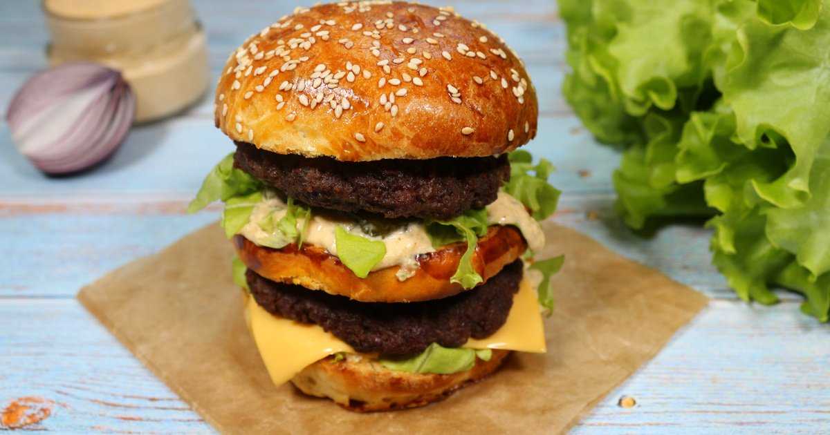 Как сделать гамбургер в домашних условиях — основные правила и пошаговые рецепты