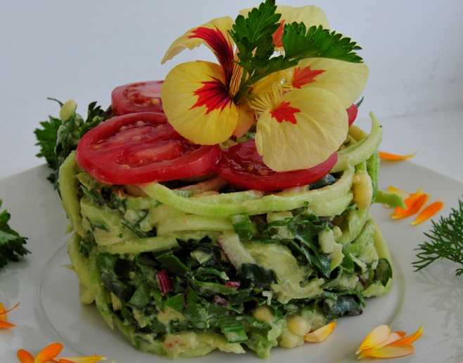 10 простых и вкусных салатов без майонеза на праздничный стол