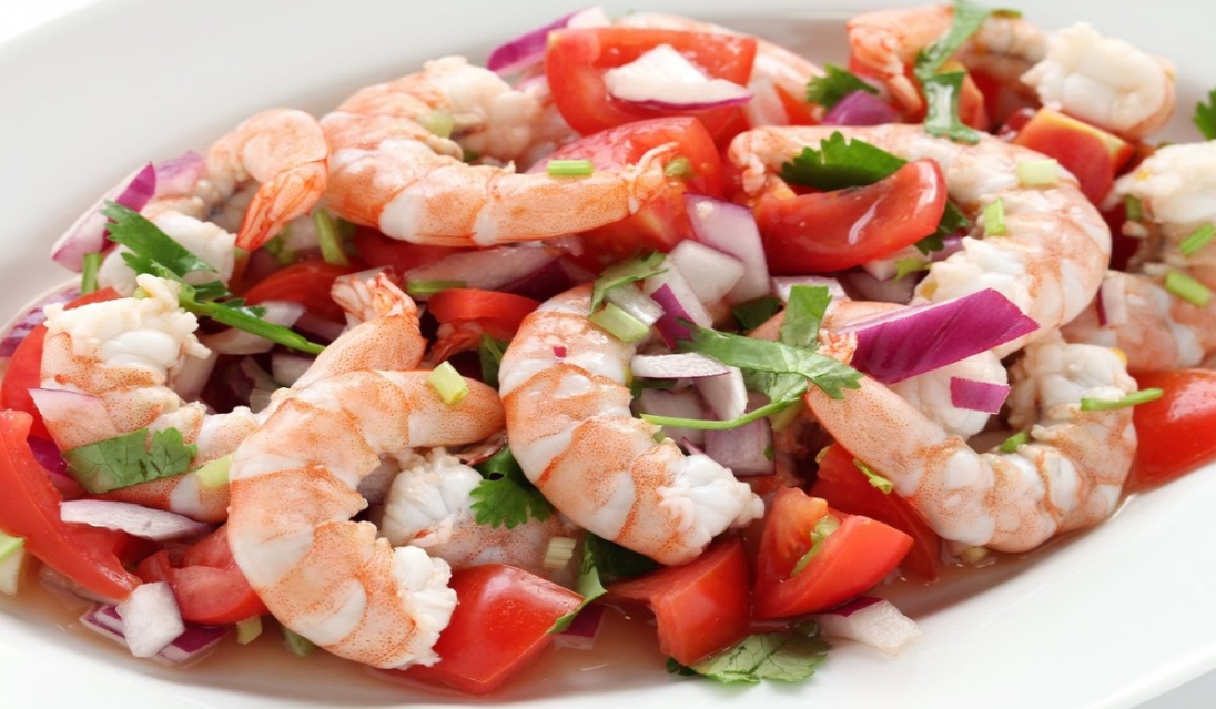 12 простых и вкусных рецептов салатов с креветками