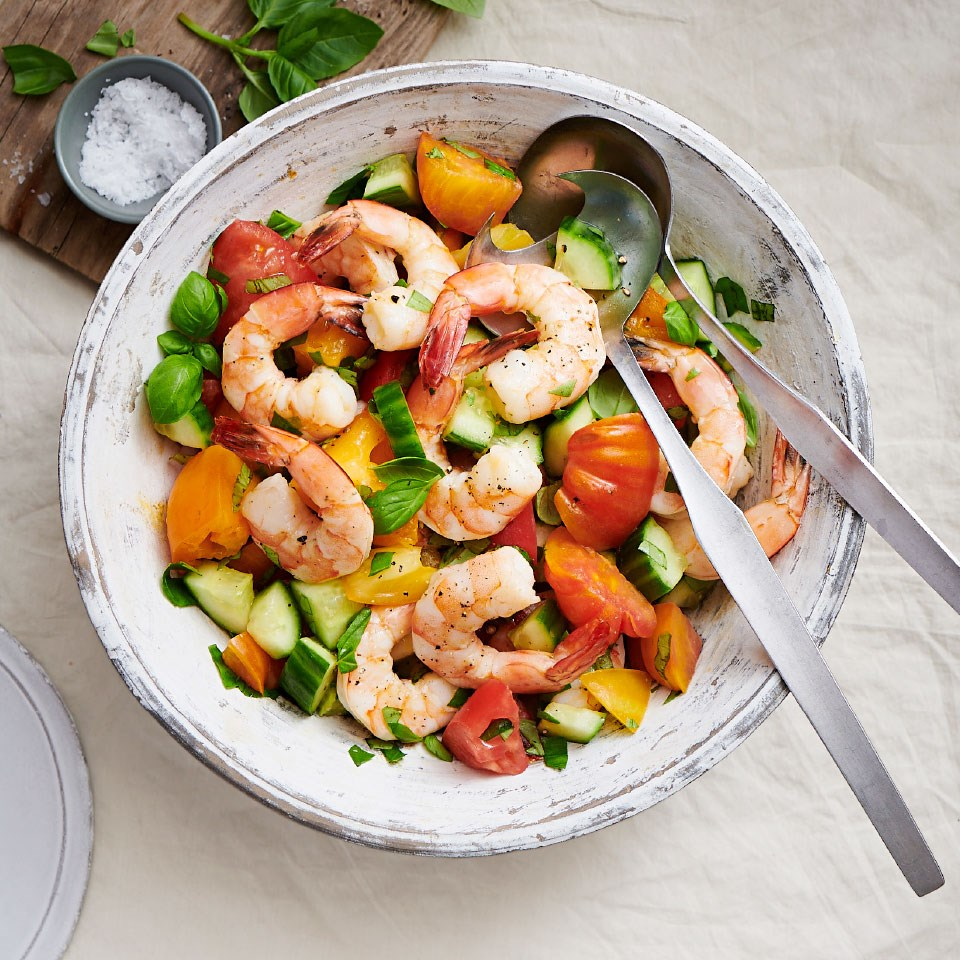 Салат с креветками — 9 самых вкусных и простых домашних рецептов