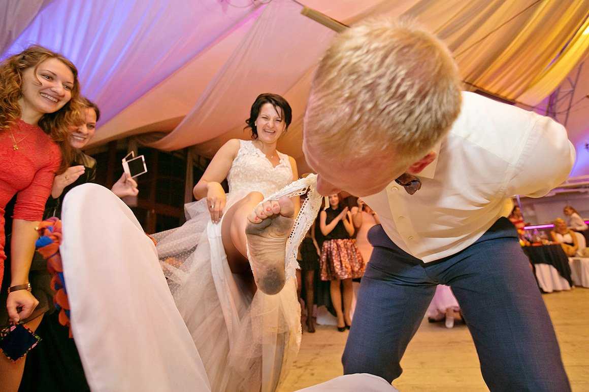 Смешные конкурсы на свадьбу без тамады, для гостей | lifeforjoy