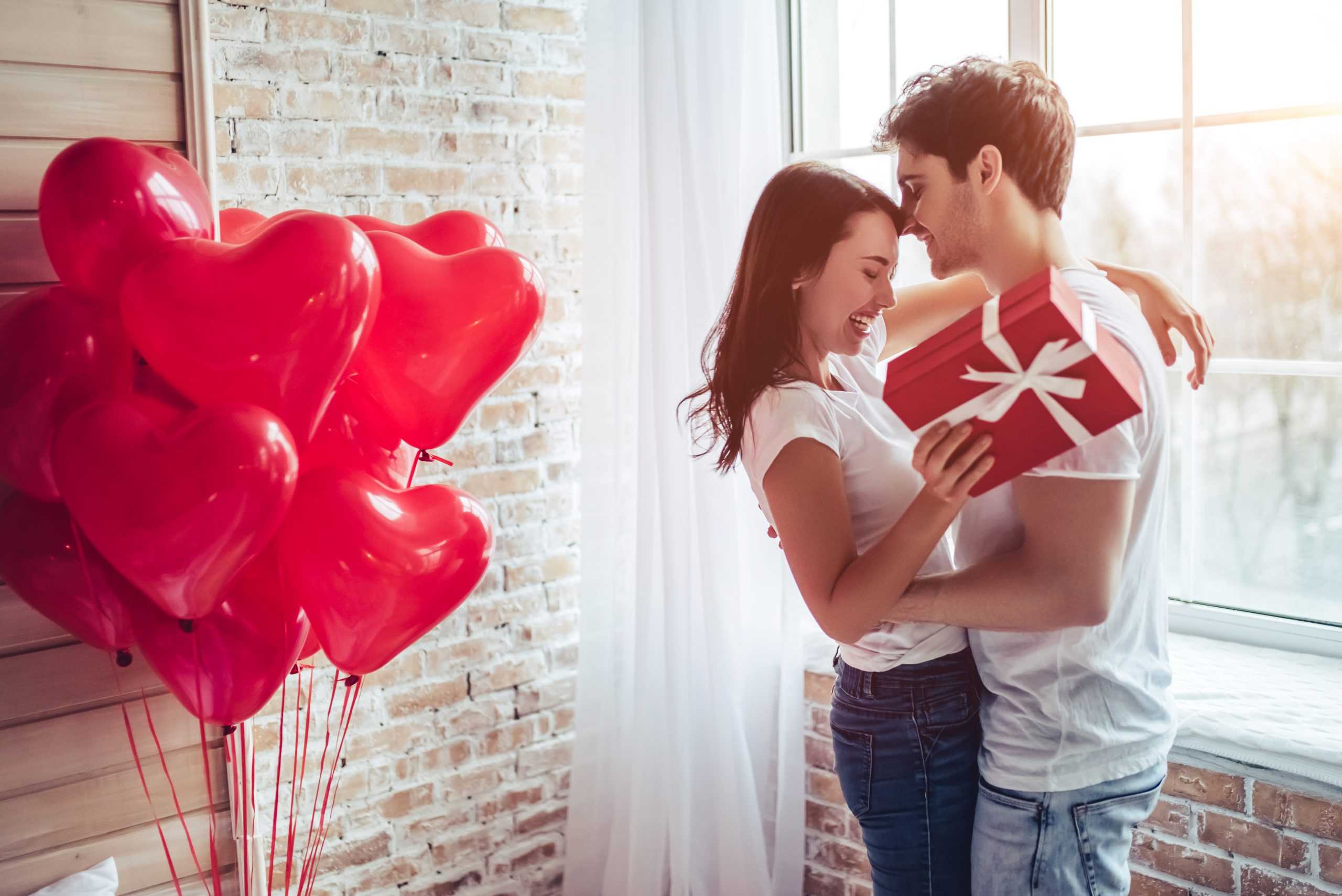 Романтический вечер на двоих на 14 февраля 2023. как организовать праздник на день влюбленных