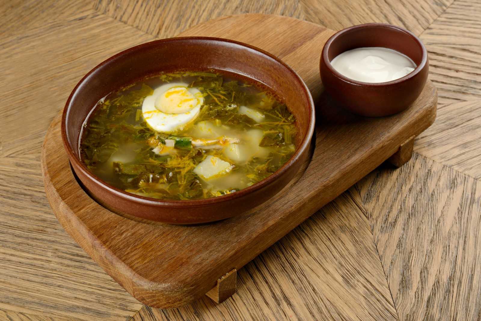 Щавелевый суп: классические рецепты супа из щавеля с яйцом