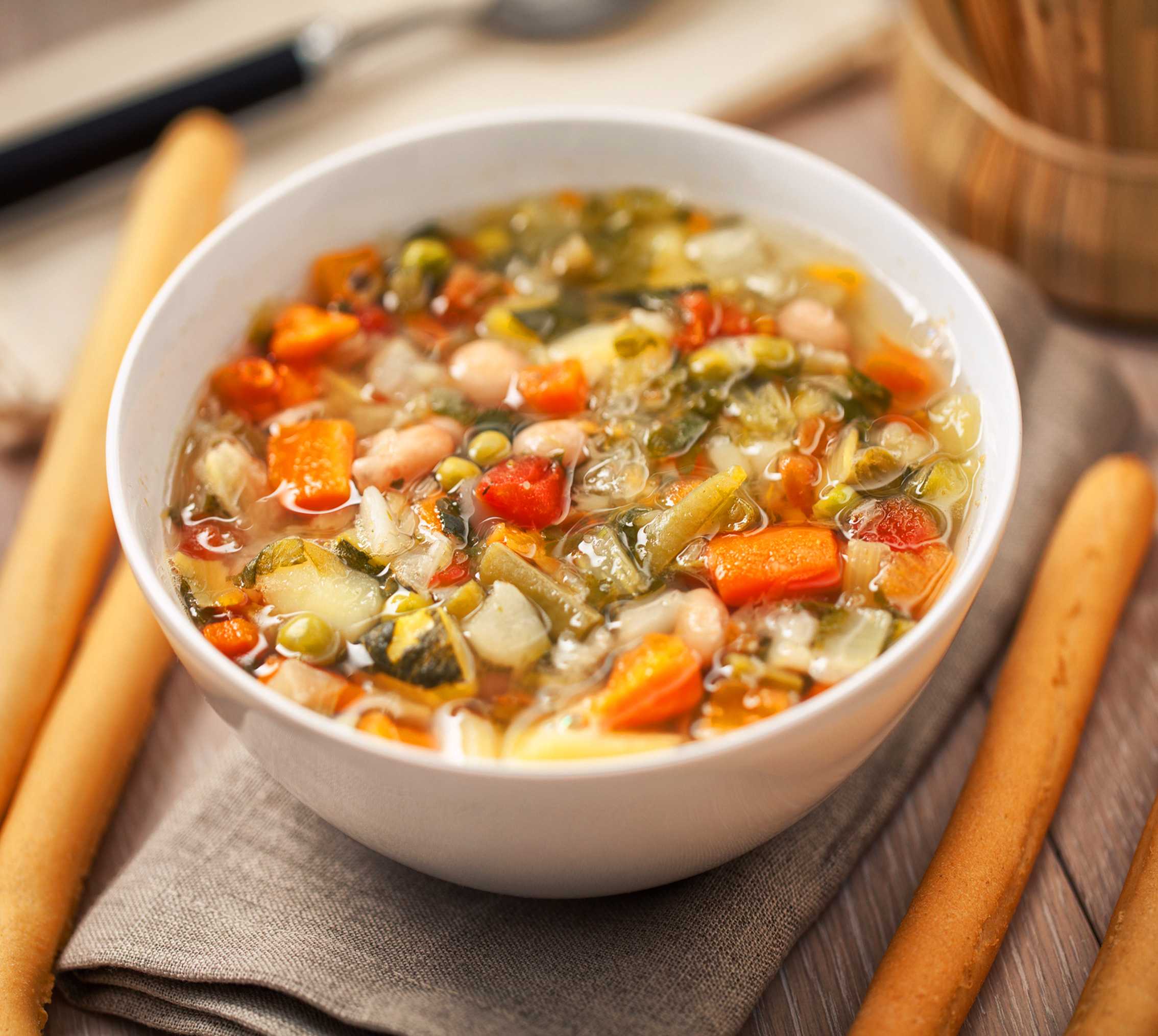 Суп минестроне – привет из солнечной италии! рецепты супов минестроне с пастой, беконом, грибами, фасолью, пармезаном