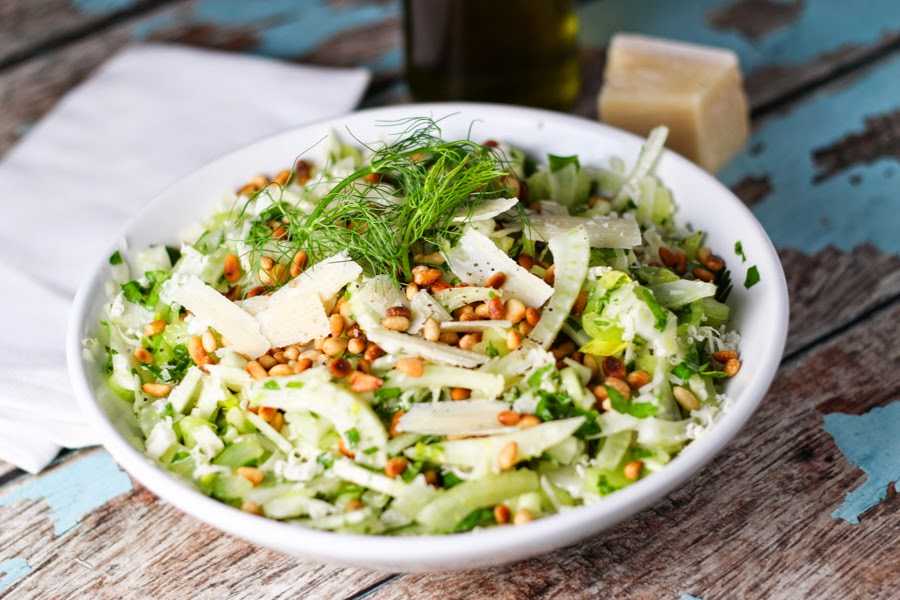 Салат с сельдереем — 9 рецептов приготовления